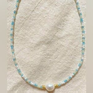 Cute seed bead and pearl necklace